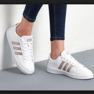 adidas women's advantage stripe sneaker rose gold
